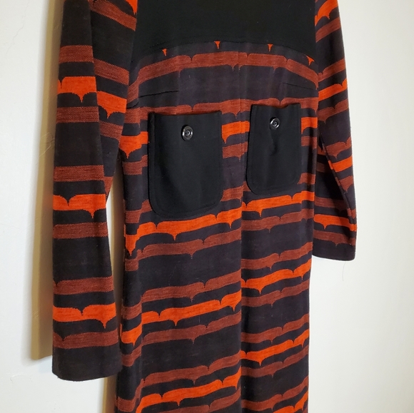 Danish Vintage Mod Red and Black 60s Patterned Long-Sleeve Front Pocket Dress - Picture 12 of 12